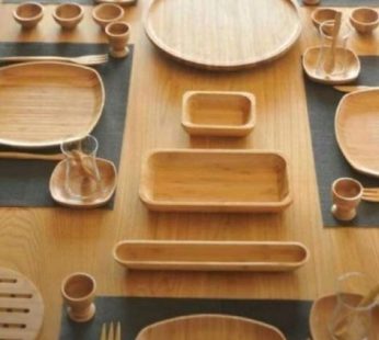 WOODEN PLATES